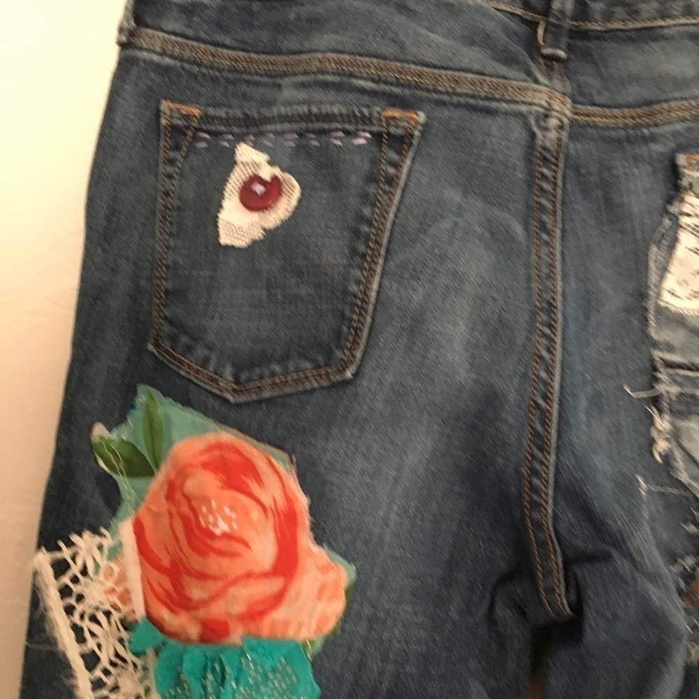 Denim Capri Cuffed Pants Size 10 - Picture 9 of 16